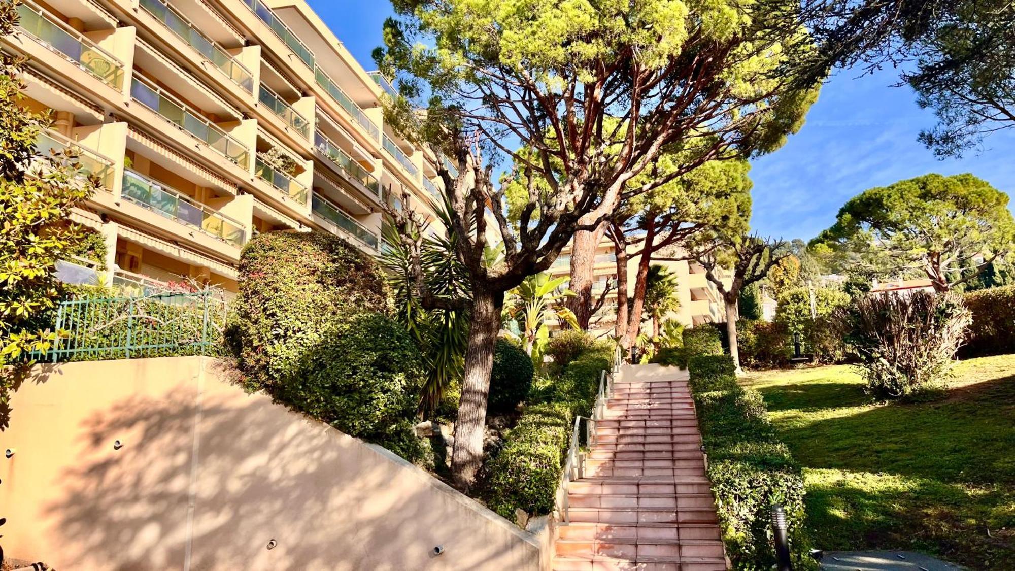 L'Azur - Apt De Standing - Piscine - Parking ル·カネ エクステリア 写真